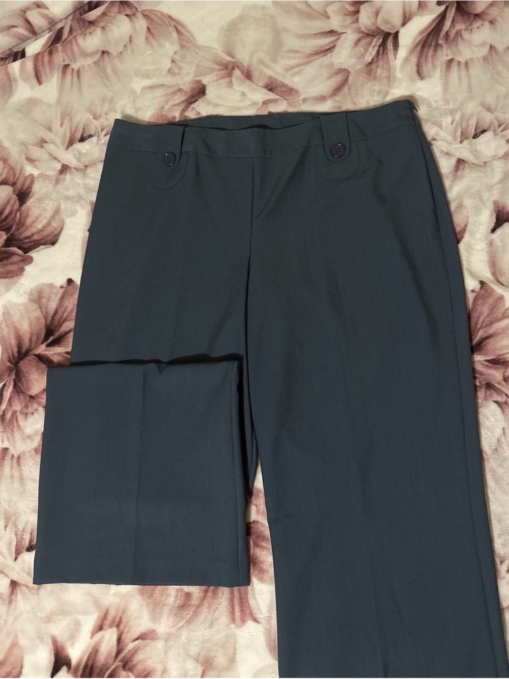 Kim Rogers Men's Flat-Front Dress Shorts in Navy